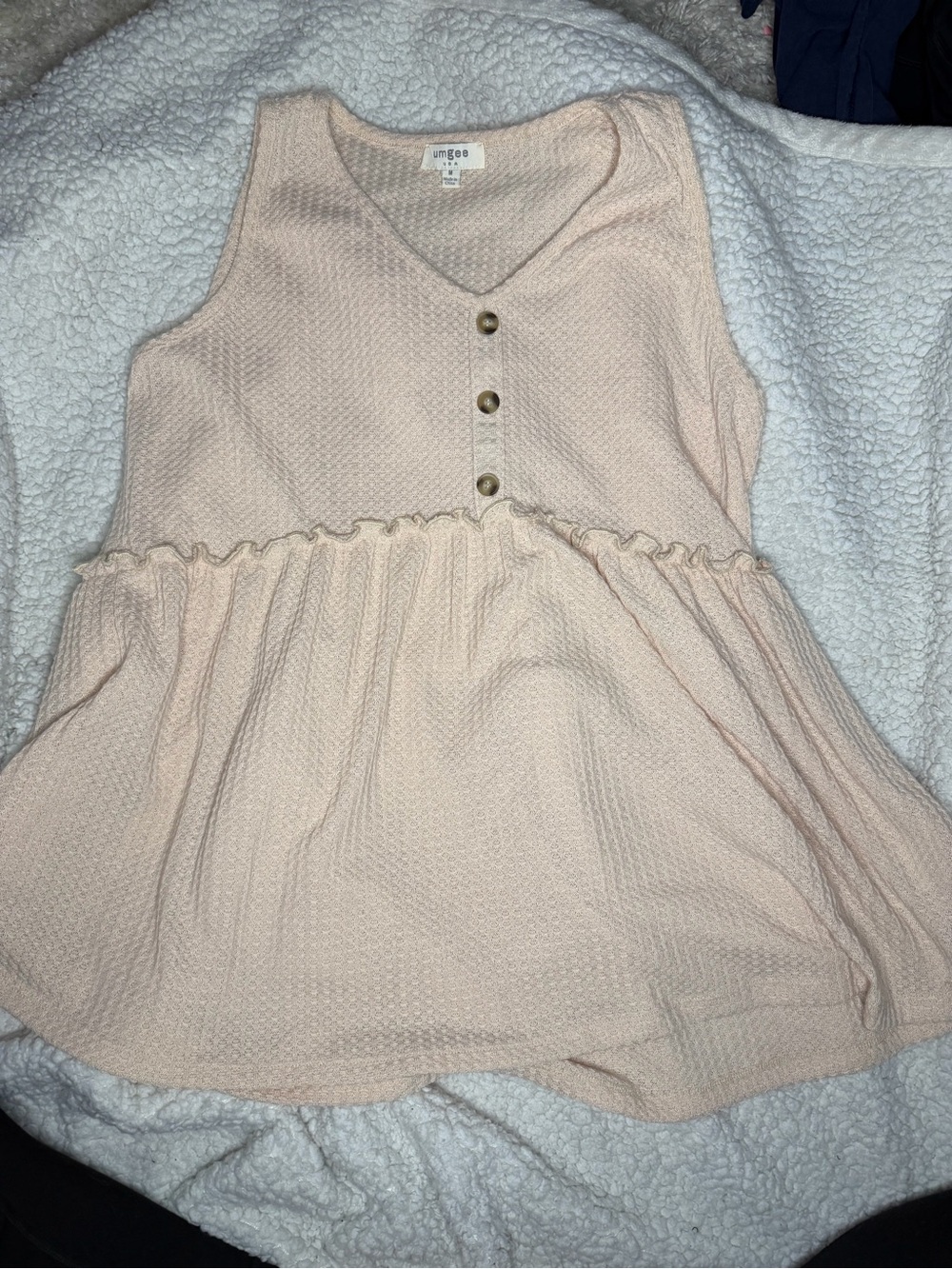 umgee Women M Cream Textured Sleeveless Peplum Top